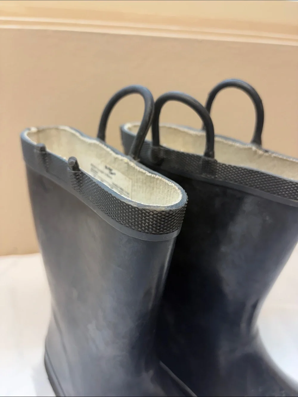 Black Women's Waterproof Pull-On Rain Boots
